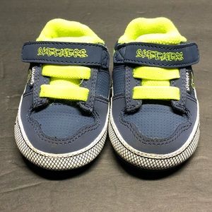Sketchers Crib Shoes Sneakers Baby sz: 2 EUC